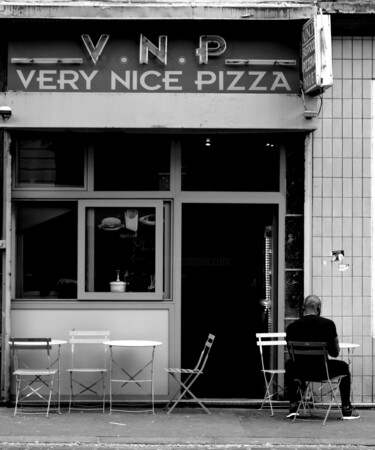 Фотография под названием ""Paris, Cafe A Very…" - Jo Tuck, Подлинное произведение искусства, Цифровая фотография