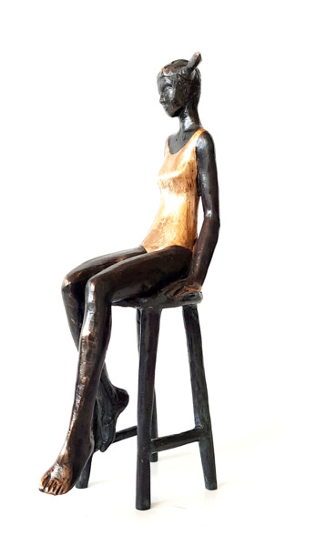 Escultura titulada "Magic Girl, no V/VI…" por Joanna Zakrzewska-Cholewa, Obra de arte original, Bronce