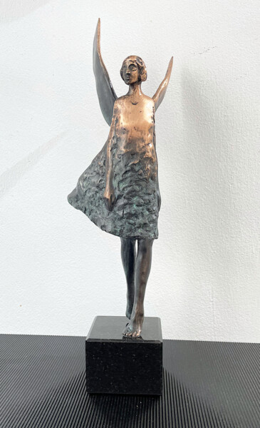 Скульптура под названием "Angel (large size 3…" - Joanna Zakrzewska-Cholewa, Подлинное произведение искусства, Бронза