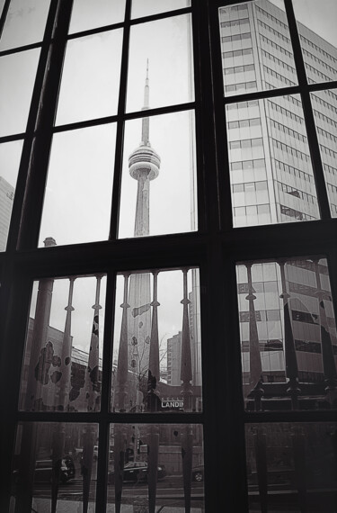 Photographie intitulée "Tour du CN." par Joanne Lemay, Œuvre d'art originale, Photographie numérique