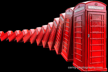 Фотография под названием "12 Tumbling phone b…" - Jochen Cerny, Подлинное произведение искусства, Цифровая фотография Устано…