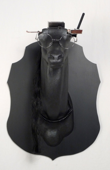 Escultura intitulada "Cyberchamois black" por Joël Bassous, Obras de arte originais, Resina