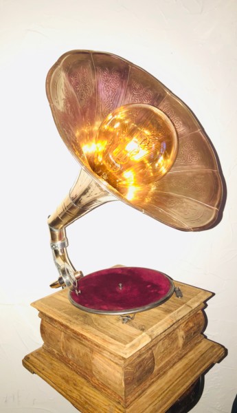 设计 标题为“Lampe HI MASTER’S T…” 由Joel Carpentier (Ambiance d'Antan), 原创艺术品, 泛光灯