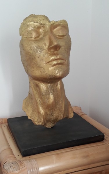 Sculpture titled "Hathor" by Joëlle Boutherin, Original Artwork, Ceramics