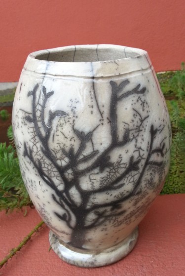 Sculpture titled "vase à l'arbre Raku" by Joëlle Thanel, Original Artwork, Ceramics