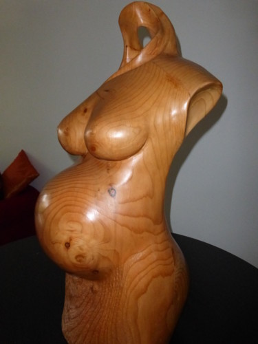 Sculpture intitulée "Maternité" par Joelle Couderc, Œuvre d'art originale, Bois