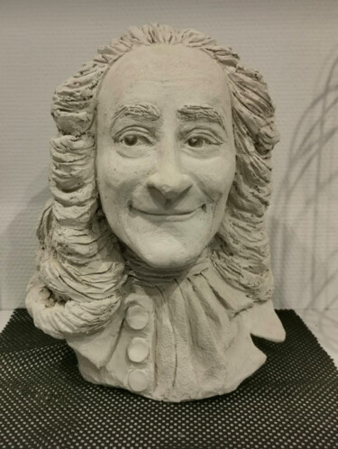 Скульптура под названием "Voltaire" - Johanne Mcleod, Подлинное произведение искусства, Глина