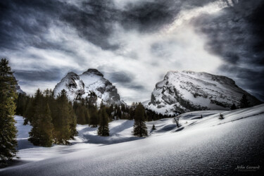 Photography titled "Kraft der Berge, Po…" by John Gerard, Original Artwork, Digital Photography