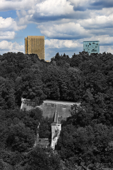 Fotografie mit dem Titel "Festung, fortress" von John Gerard, Original-Kunstwerk, Digitale Fotografie