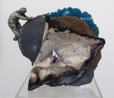 Sculptuur getiteld "7 layer memories" door Johnny Semaan, Origineel Kunstwerk, Hars
