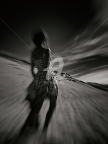 Photography titled "ELLE PART" by Jorg Becker, Original Artwork, Non Manipulated Photography