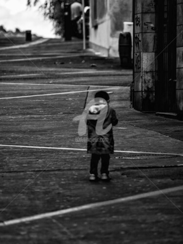 Photography titled "CITY CHILD" by Jorg Becker, Original Artwork