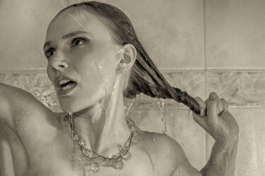 Photography titled "THE SHOWER OF ANNA" by Jose Grimm, Original Artwork, Digital Photography