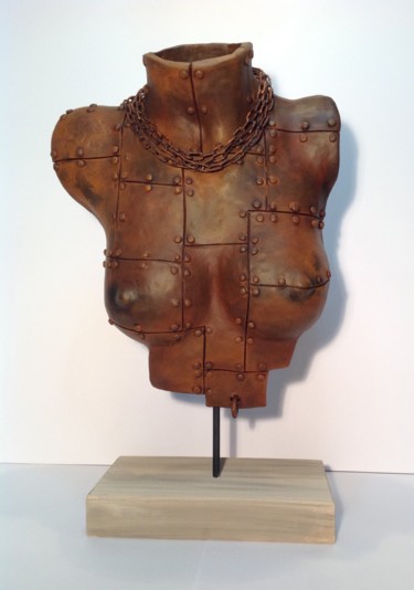 Sculpture intitulée "Femme au collier" par Jose Hernandez, Œuvre d'art originale, Terre cuite
