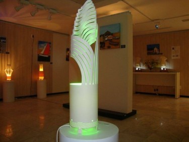 Скульптура под названием "Imaginação" - José Reginaldo Galão, Подлинное произведение искусства, Пластмасса