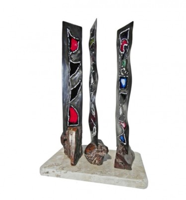 Sculpture titled "TOTEM" by Jose Americo Pedroso Marques De Oliveira, Original Artwork, Metals