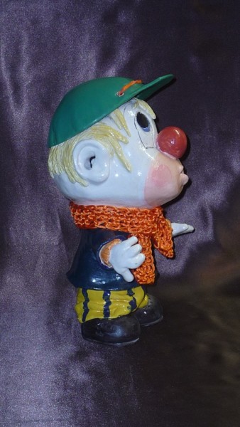 Scultura intitolato "petit clown céramiq…" da Josi Rica, Opera d'arte originale, Ceramica