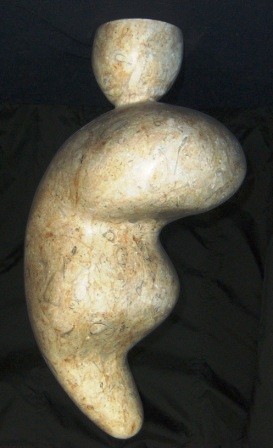 Sculpture intitulée "VENUS GEANTE" par Yann Jost, Œuvre d'art originale, Pierre