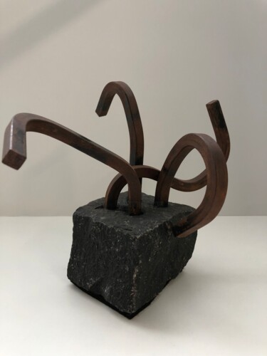 Sculpture intitulée "Sustraiak 11" par Josu Goenaga, Œuvre d'art originale, Métaux