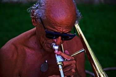 Fotografia intitolato "trombone" da Jose Americo Jsilvares, Opera d'arte originale, Fotografia digitale