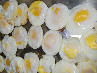 Fotografia zatytułowany „eggs, only” autorstwa Jose Americo Jsilvares, Oryginalna praca, Fotografia cyfrowa
