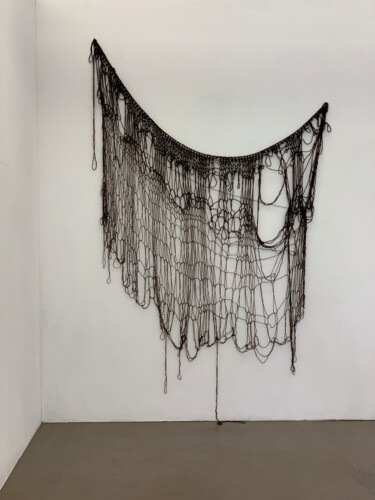 Art textile intitulée "Pele" par Juliana Birrento, Œuvre d'art originale, Fil