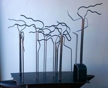 Sculpture titled ""MITIN"" by Juan Carlos Sánchez De La Nieta, Original Artwork, Metals