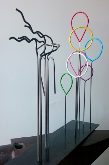 Sculpture titled ""SORPRESA!!!"" by Juan Carlos Sánchez De La Nieta, Original Artwork, Metals