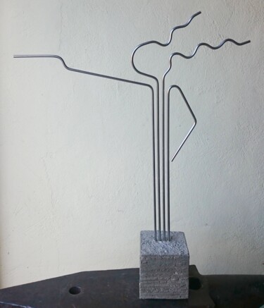 Sculpture titled ""PISTOLA DAMAS-STAN…" by Juan Carlos Sánchez De La Nieta, Original Artwork, Metals