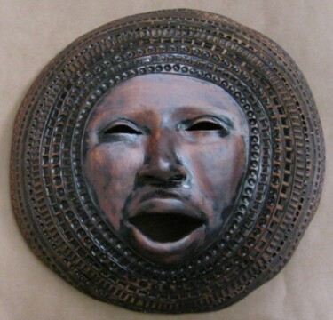 Scultura intitolato "Sun Disk" da Juarez Hawkins, Opera d'arte originale, Ceramica