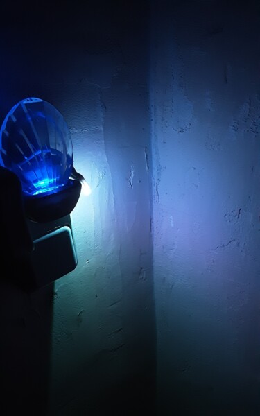 Fotografia intitulada "Licht Im Dunkeln 5" por Judith Simonis, Obras de arte originais, Fotografia Não Manipulada