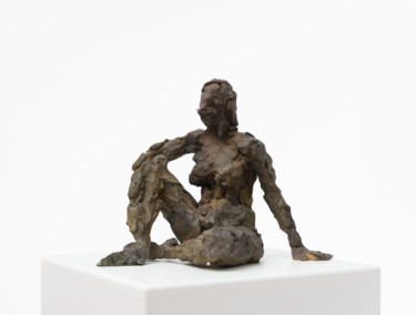 Skulptur mit dem Titel "Sitzende Dame" von Jürgen Weber, Original-Kunstwerk, Bronze