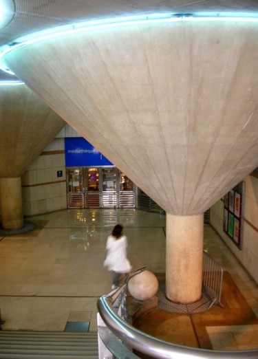 Photographie intitulée "Les Halles - entrée…" par Jusama, Œuvre d'art originale