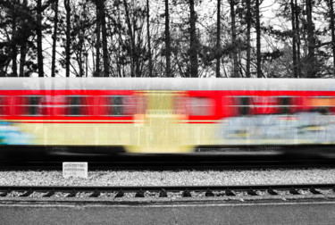 Fotografie mit dem Titel "Train" von Jure Kralj, Original-Kunstwerk, Digitale Fotografie