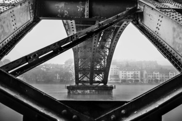 Fotografia intitolato "Black bridge" da Jure Kralj, Opera d'arte originale, Fotografia digitale