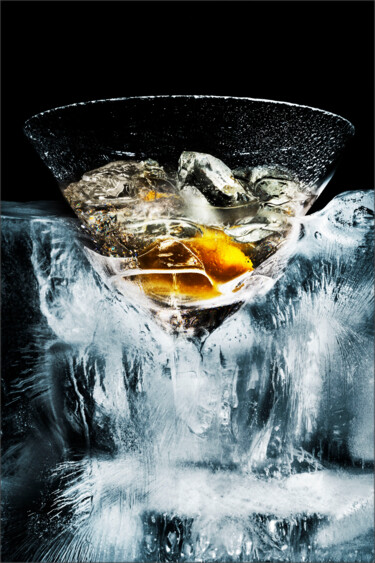Photography titled "Dirty Martini" by Jürgen Haffa (creator), Original Artwork, Digital Photography Mounted on Aluminium
