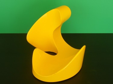 Skulptur mit dem Titel "movement M jaune" von Jurgen Liedel, Original-Kunstwerk, Keramik