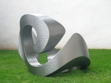 Sculpture titled "Equilibré L" by Jurgen Liedel, Original Artwork, Plastic