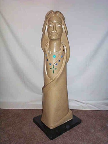 Sculptuur getiteld "Saint Juan Diego" door Michael J. Kaczor I, Origineel Kunstwerk, Steen