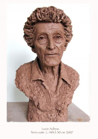 Sculpture intitulée "Lucie AUBRAC" par Kainou, Œuvre d'art originale, Terre cuite