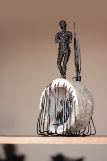 Sculpture intitulée "Bad dream (34x10x16…" par Karen Axikyan, Œuvre d'art originale, Béton