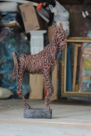 Escultura intitulada "Horse (64x39x19 7kg…" por Karen Axikyan, Obras de arte originais, Metais