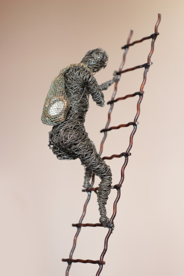 Escultura titulada "Thief of Time (50x1…" por Karen Axikyan, Obra de arte original, Metales