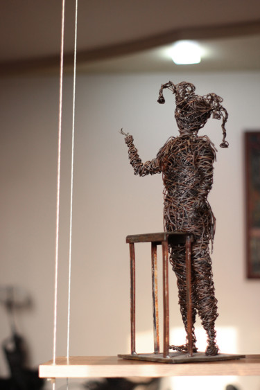 Sculptuur getiteld "Orator (48x16x15 4k…" door Karen Axikyan, Origineel Kunstwerk, Metalen