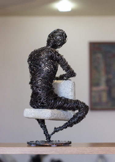 Escultura titulada "Chair 32x14x20 2.2k…" por Karen Axikyan, Obra de arte original, Metales