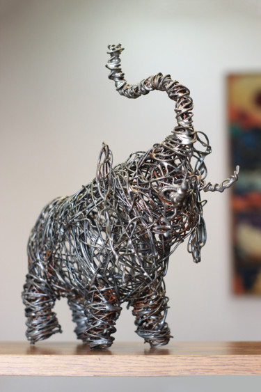 Sculpture intitulée "Baby elephant (29x2…" par Karen Axikyan, Œuvre d'art originale, Métaux