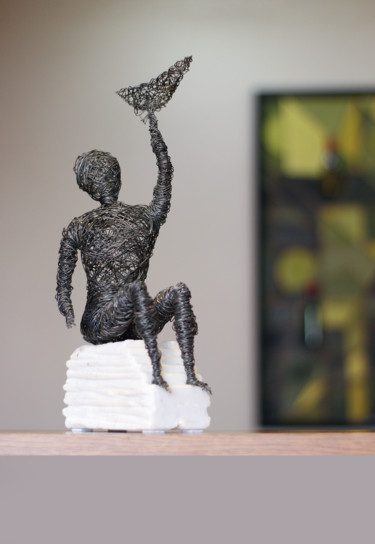 Skulptur mit dem Titel "Epistle (32x14x13 1…" von Karen Axikyan, Original-Kunstwerk, Metalle