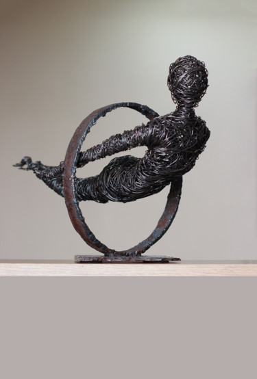 Sculpture intitulée "Smooth flight (29x4…" par Karen Axikyan, Œuvre d'art originale, Métaux