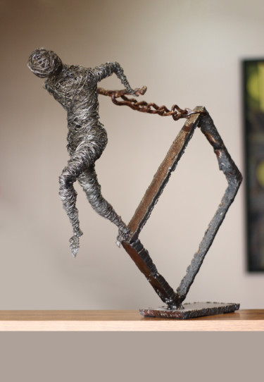 Sculptuur getiteld "Counterbalance (41x…" door Karen Axikyan, Origineel Kunstwerk, Metalen