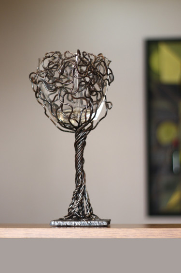 Sculptuur getiteld "Cup (35x15x15 2kg i…" door Karen Axikyan, Origineel Kunstwerk, Metalen